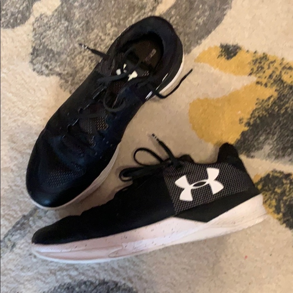 under armour volleyball shoes